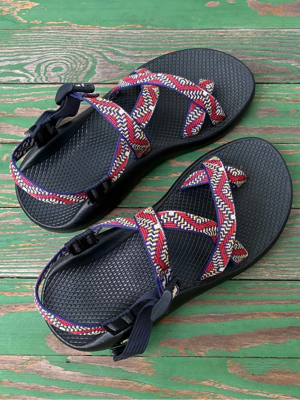 Chaco Womens Z/2 Classic Sandals Sz 9 Red Navy Yellow Strappy Summer Vacation